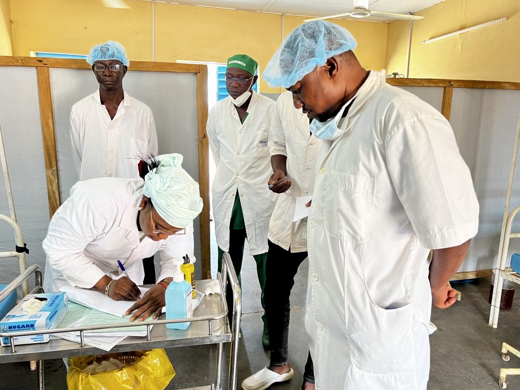 3 - Chirurgie Titao - Burkina Faso - Dr Saratou Boubacar